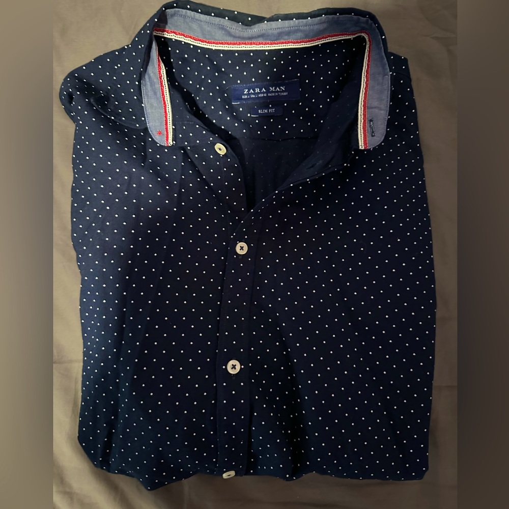 Zara men’s slim fit medium weight polka dot button down